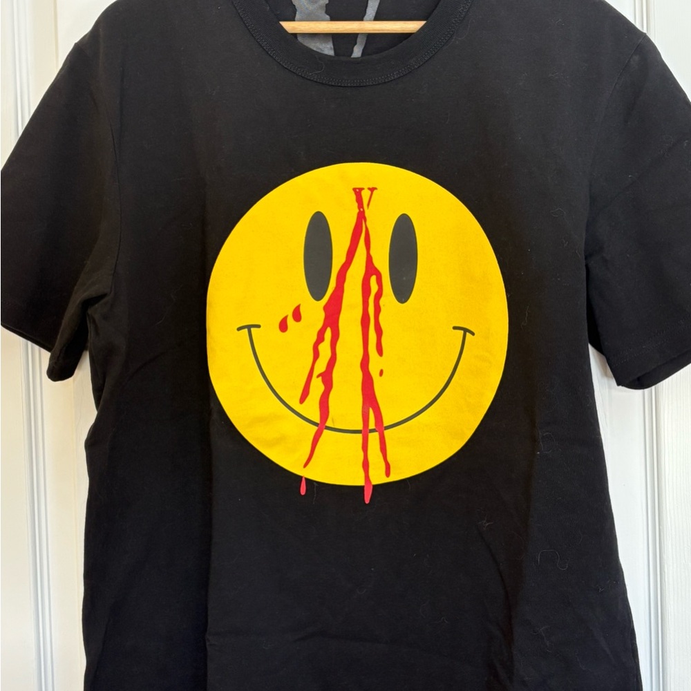 *10% Off* All T-Shirt (VLONE Bloody Smiley Face Tee 🙂)